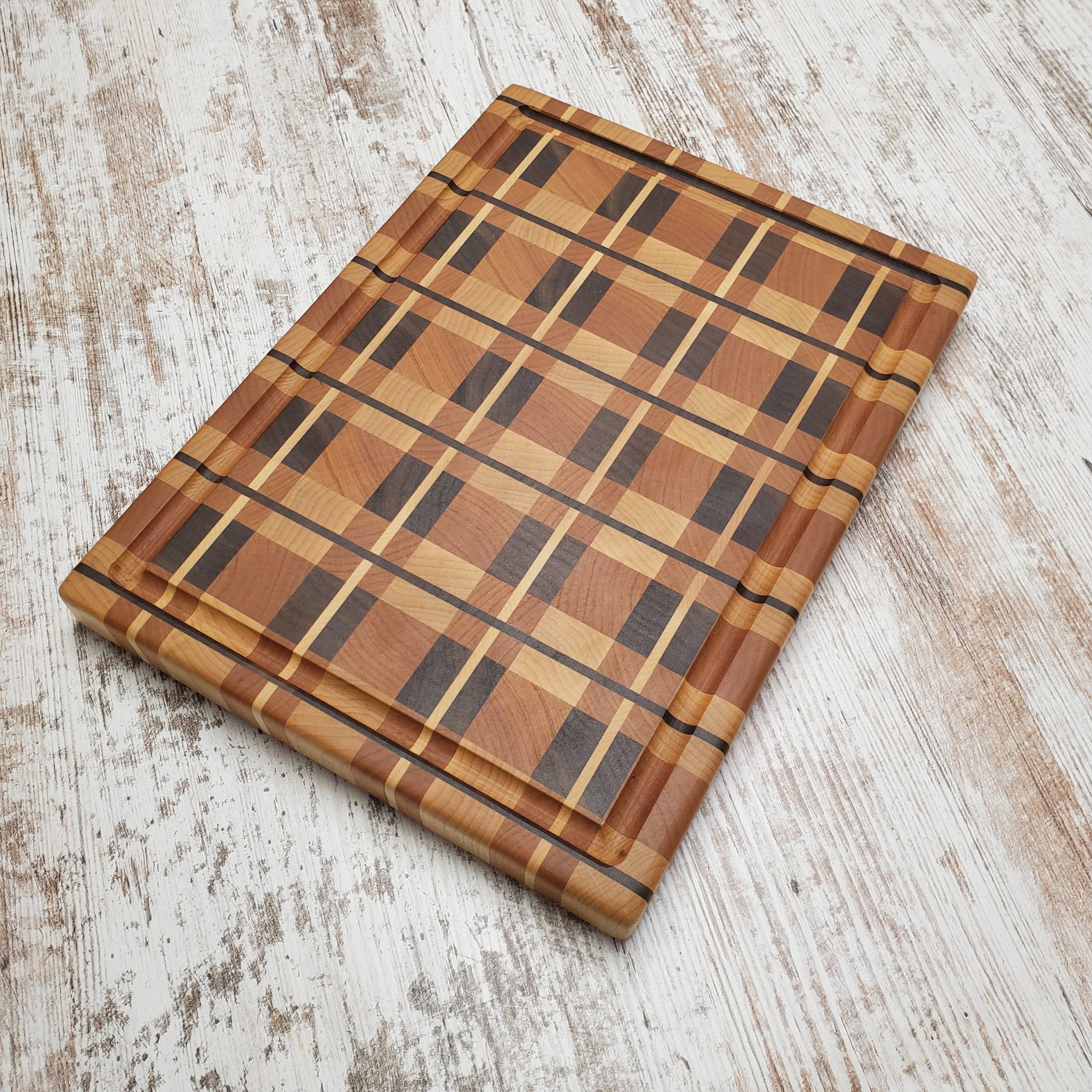 Plaid traeger cutting board. – Two Acre Woodworks