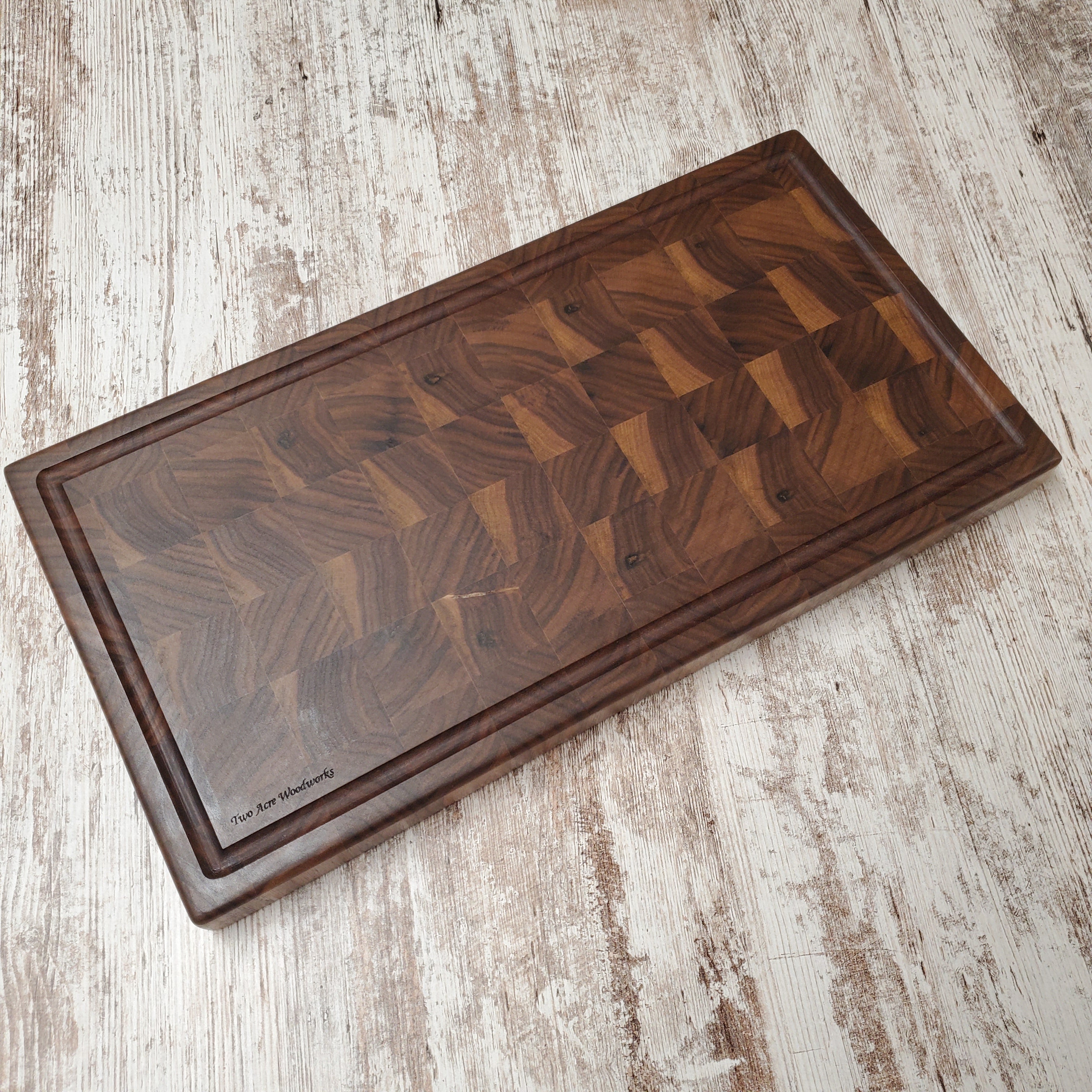 The walnut bar board