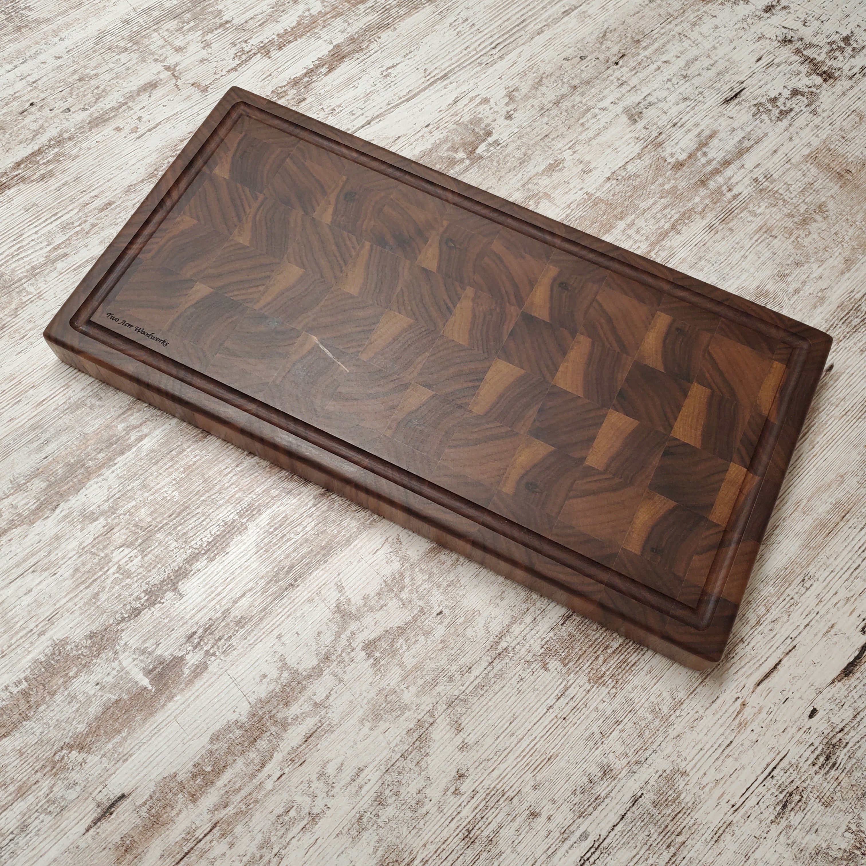 The walnut bar board