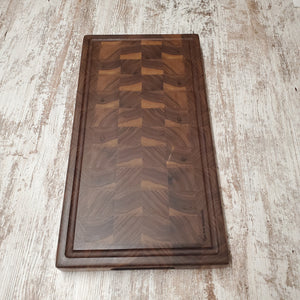 The walnut bar board