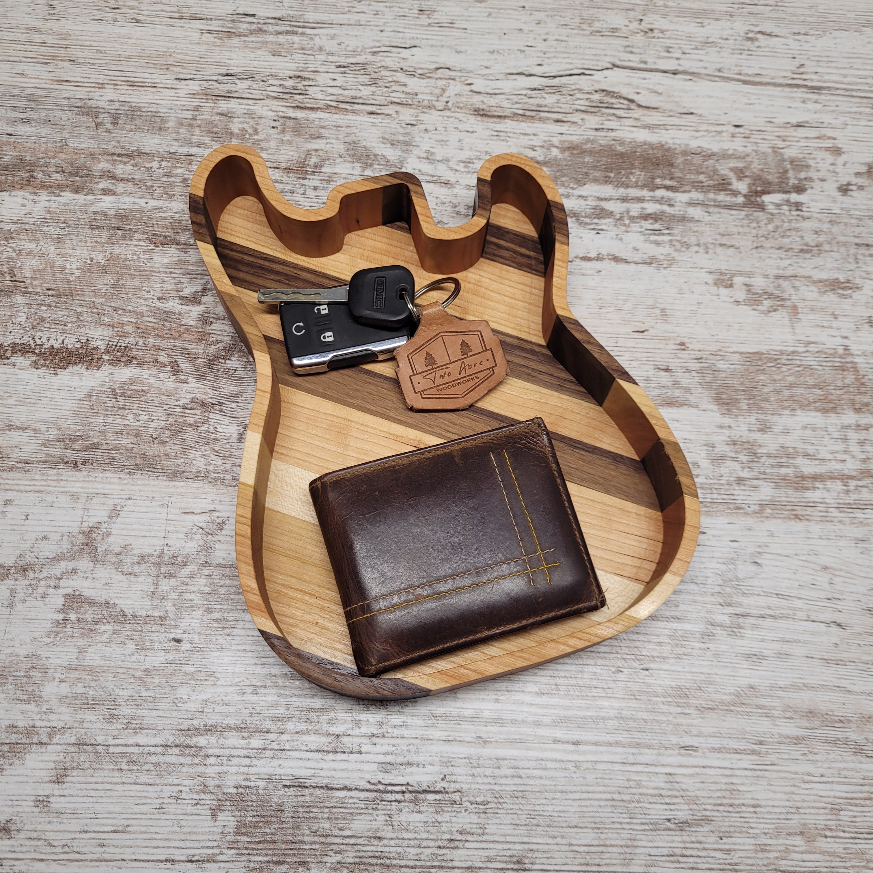 Stratocaster guitar catch all tray
