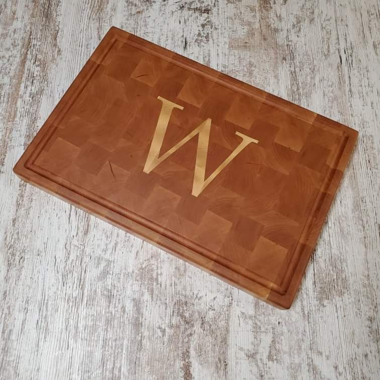 Single letter personilized cutting board